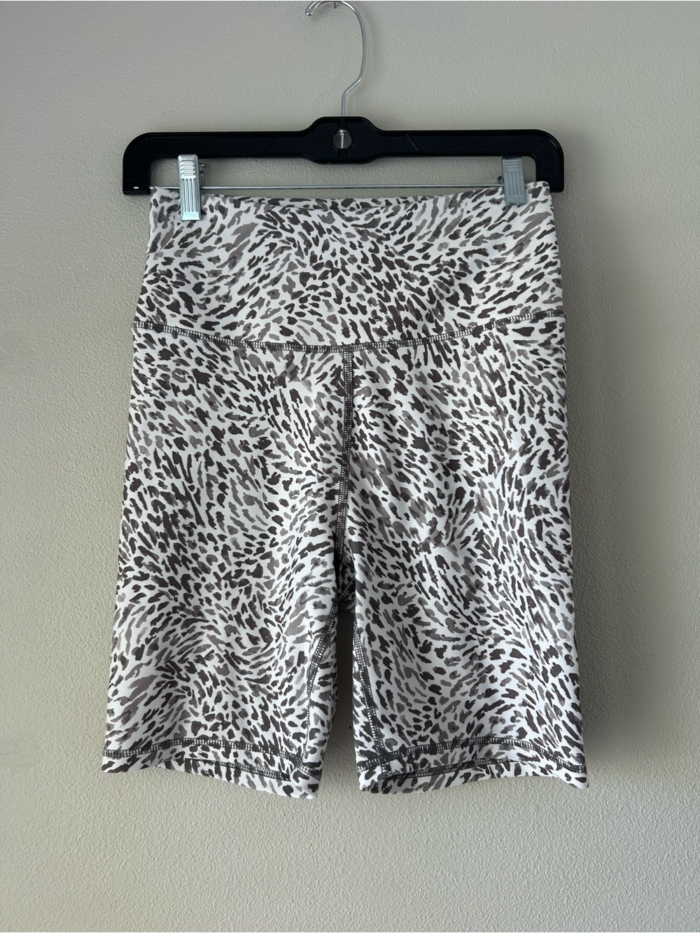 Balance Collection Leopard Print Biker Shorts — White & Gray